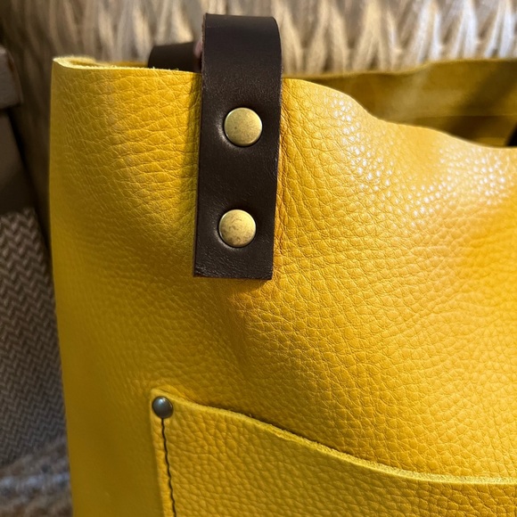 Portland Leather Goods Pomelo Medium Classic Tote - Picture 2 of 13